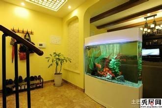 風水學中的魚缸布局：放魚缸的位置在風水學中可以影響一個人的運勢和財運