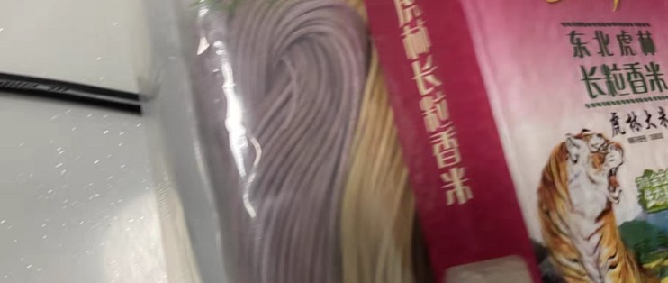 養(yǎng)2條銀龍魚(yú)好嗎？(兩條銀龍魚(yú)養(yǎng)一起會(huì)打架嗎)