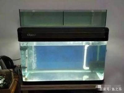 魚缸過濾系統(tǒng)的選擇指南：底濾魚缸改裝過濾桶是一種常見的水族箱改造方式和劣勢