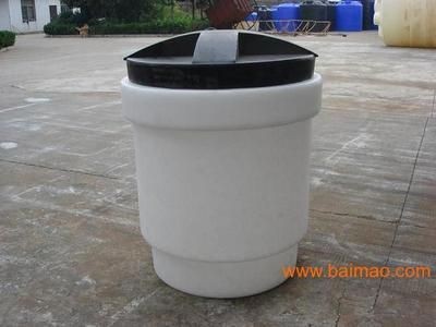 使用海鹽消毒魚缸需要將魚缸中的水抽掉嗎？：使用海鹽對魚缸進行消毒的過程中需要將魚缸中的水抽掉