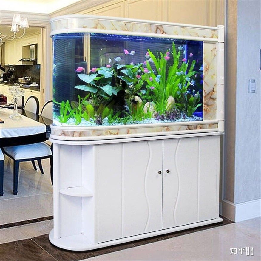 房間養魚的風水講究：臥室養魚必須注意五大原則：不可犯了“沒頂水”或稱“淋頭水”