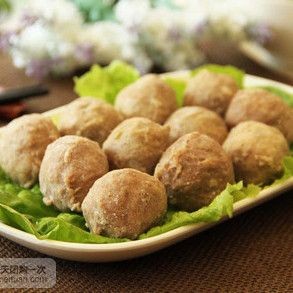 麗江龍魚(yú)店，幾種不同風(fēng)格的一句短標(biāo)題供你參考，，探秘麗江龍魚(yú)店，邂逅奇幻水族世界！，麗江寶藏丨特色龍魚(yú)店驚艷亮相！，聚焦麗江龍魚(yú)店，領(lǐng)略獨(dú)特魚(yú)趣風(fēng)采！