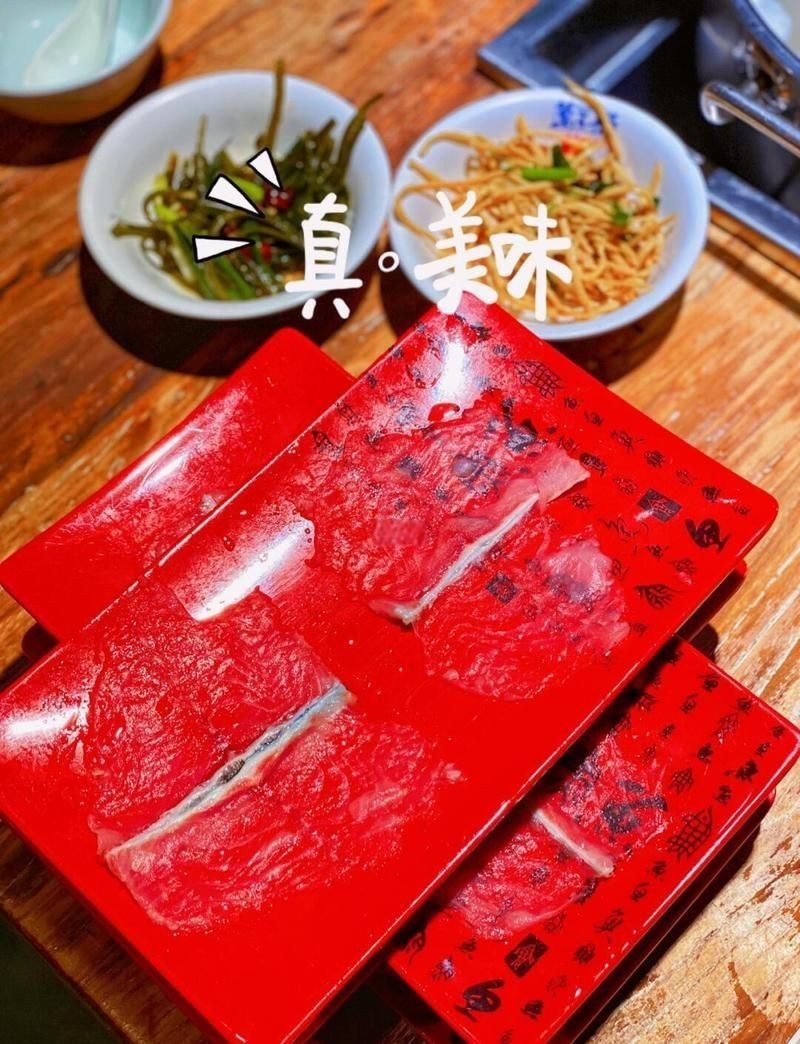 麗江龍魚(yú)店，幾種不同風(fēng)格的一句短標(biāo)題供你參考，，探秘麗江龍魚(yú)店，邂逅奇幻水族世界！，麗江寶藏丨特色龍魚(yú)店驚艷亮相！，聚焦麗江龍魚(yú)店，領(lǐng)略獨(dú)特魚(yú)趣風(fēng)采！