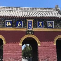 家里適合養(yǎng)錦鯉還是金魚