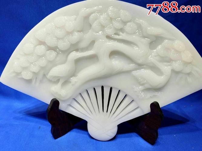 古風(fēng)玉扇圖片，唯美古風(fēng)玉扇高清圖片，執(zhí)扇展雅韻，墨染千年風(fēng)