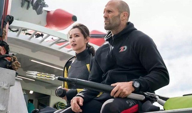 巨齒鯊1中文版，巨齒鯊1，中文版震撼