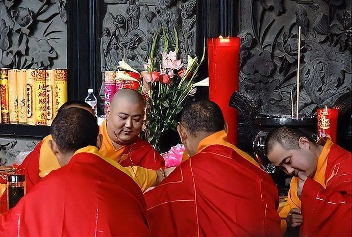 和尚的一日三餐伙食表,揭秘寺廟僧人日常,清規戒律下的和尚一日三餐食譜全
