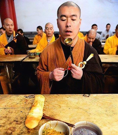 和尚的一日三餐伙食表,揭秘寺廟僧人日常,清規戒律下的和尚一日三餐食譜全