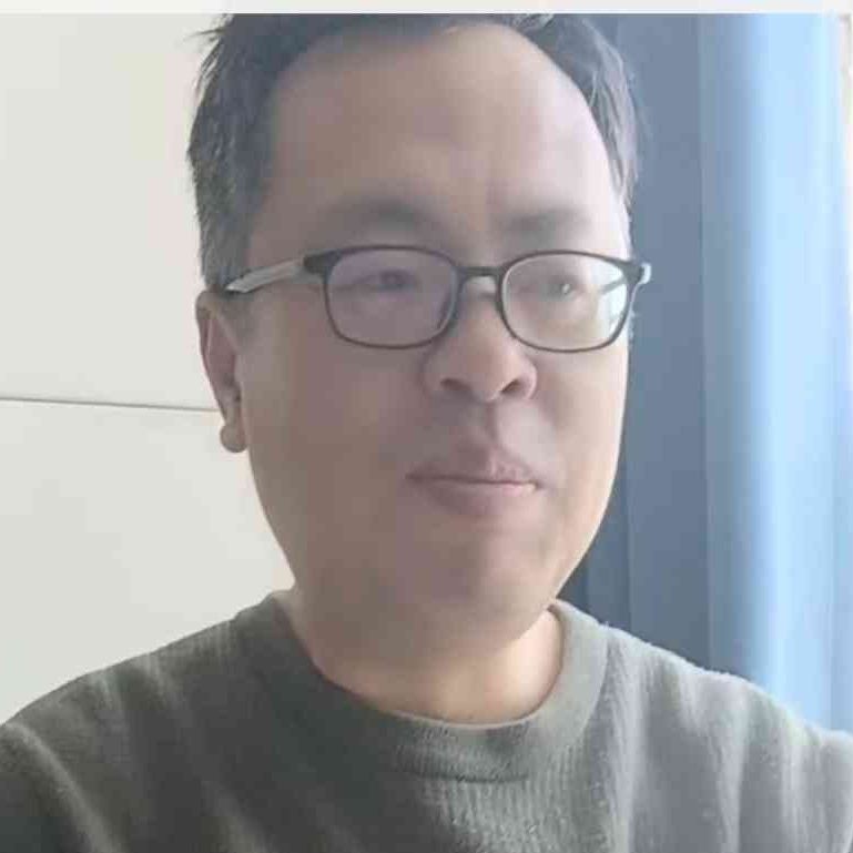 白錦鯉身體發紅最怕三個東西，揭秘白錦鯉體色發紅背后的