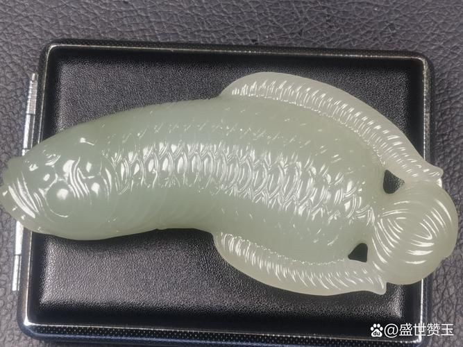 和田玉龍魚圖片，和田玉龍魚精品高清圖片鑒賞