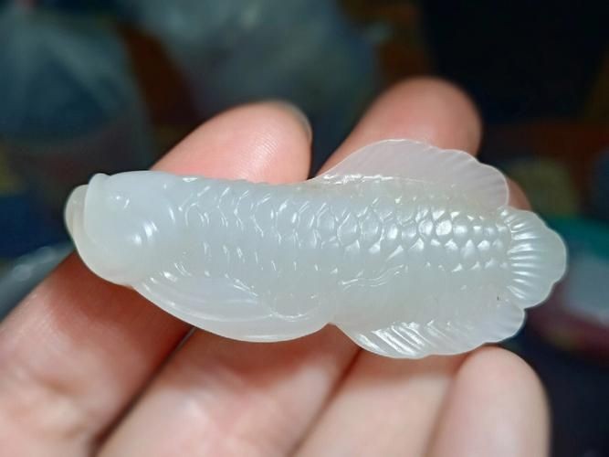 和田玉龍魚圖片，和田玉龍魚精品高清圖片鑒賞