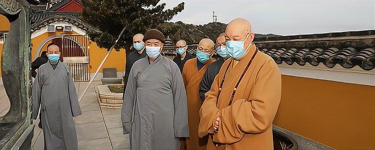 和尚要什么文憑，和尚為何無(wú)需文憑？論修行與世俗