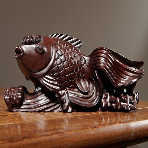 木雕金魚圖片大全大圖：“木雕金魚”傳統(tǒng)手工藝品的藝術魅力與視覺呈現(xiàn)