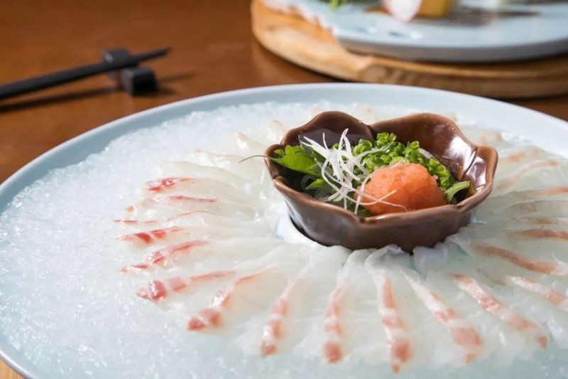 狗仔魚為何要少吃：狗仔魚的營養(yǎng)價值與營養(yǎng)價值的食用建議與食用頻率考慮