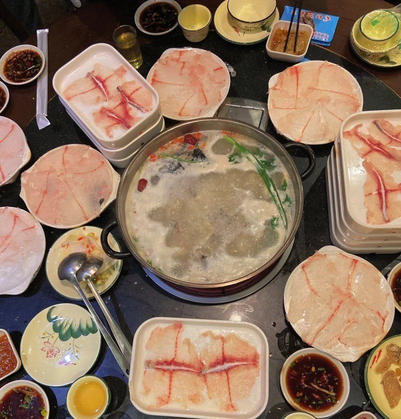 昆明龍魚店：開個(gè)昆明龍魚店需要多少錢