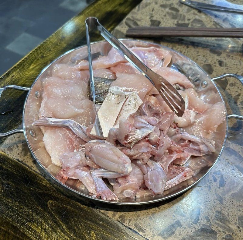 如何根據(jù)生肖選擇風(fēng)水魚缸，魚缸擺放風(fēng)水