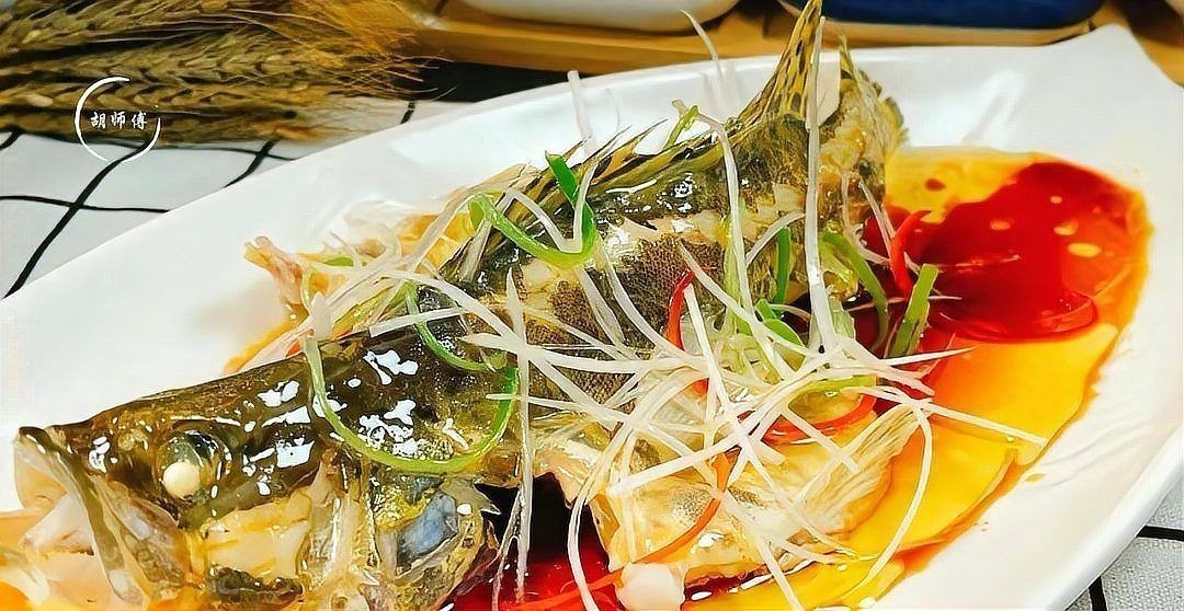 火炬魚最忌三種東西：搜狐蒸魚時“最忌諱”放這味料,10人做9人錯,難怪魚不鮮嫩腥味重