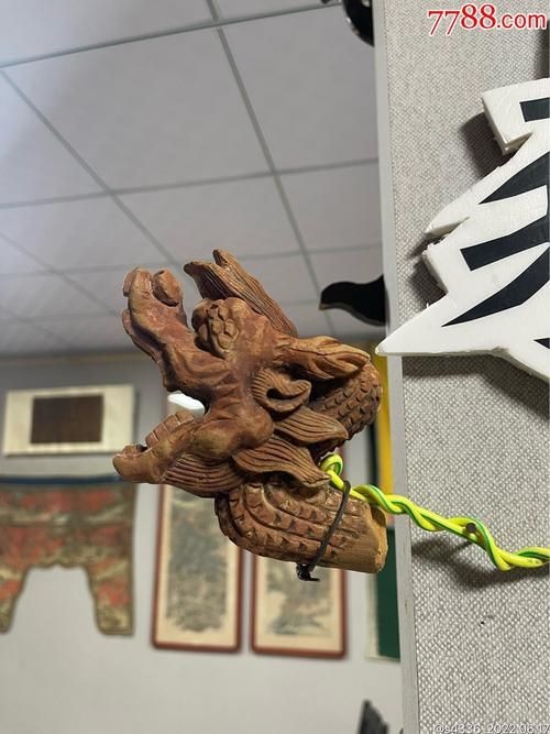 木雕龍頭圖片：中華最大實(shí)木雕龍頭橫空出世重達(dá)32人抬起新聞
