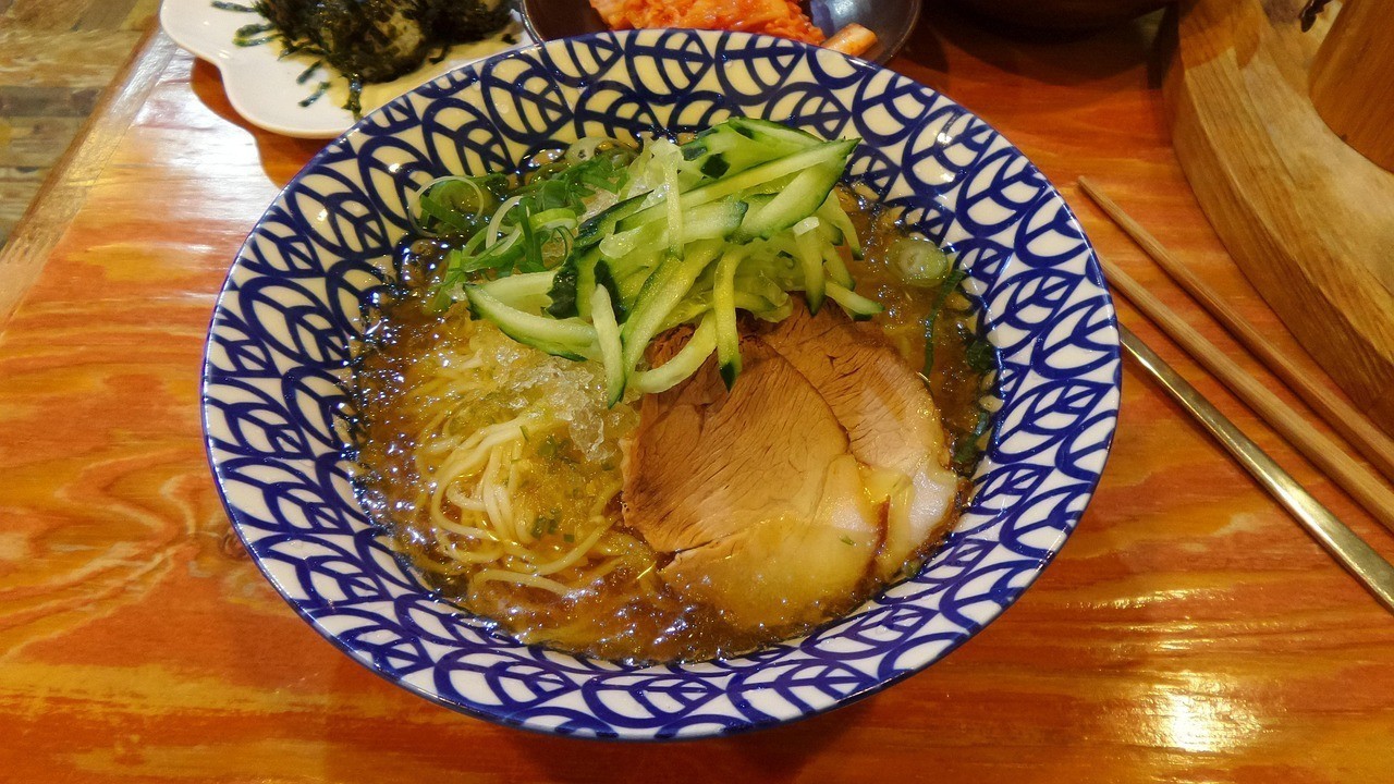 龍魚吃泥鰍好還是蝦好，龍魚吃泥鰍好還是蝦好，2&gt更適合食用泥鰍還是蝦