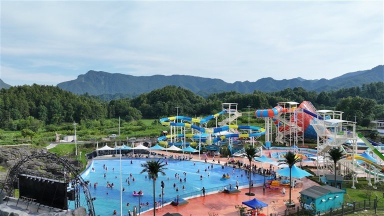 黟縣水族店|關于“黟縣水族店”的一段300-400字