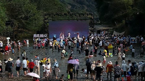 黟縣水族店|關于“黟縣水族店”的一段300-400字