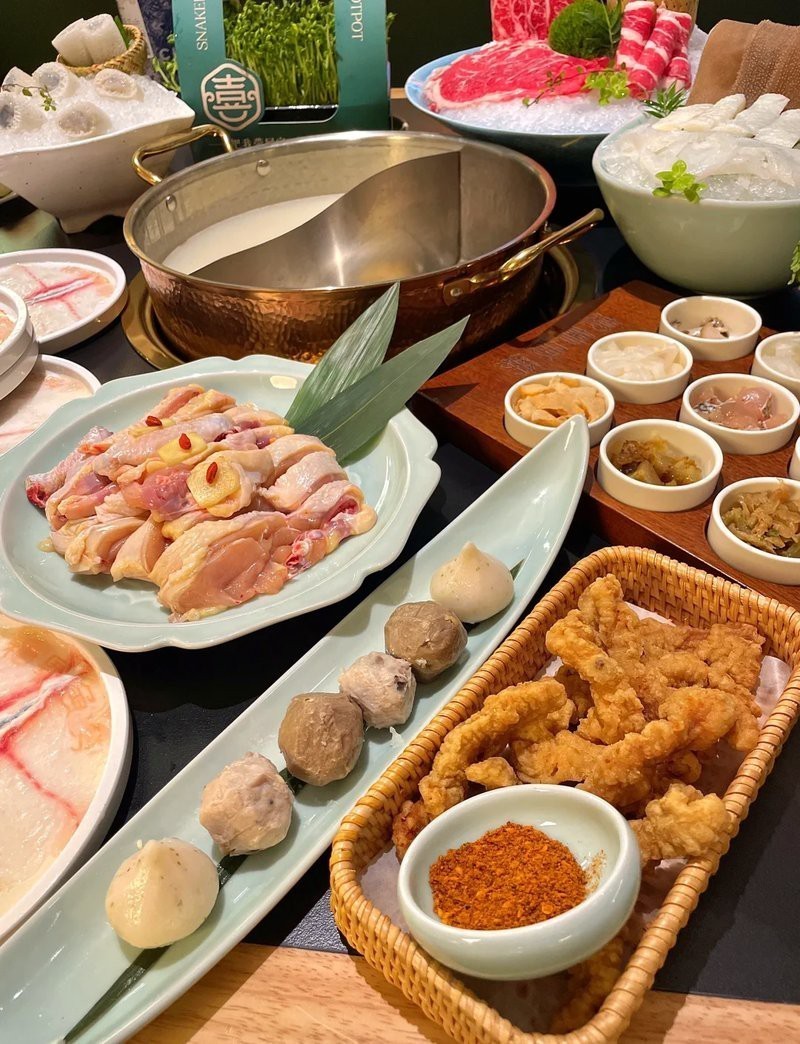鏡湖龍魚店|鹽城唯一一家以斑魚海鮮粥火鍋為特色的餐飲名店鏡湖龍魚店