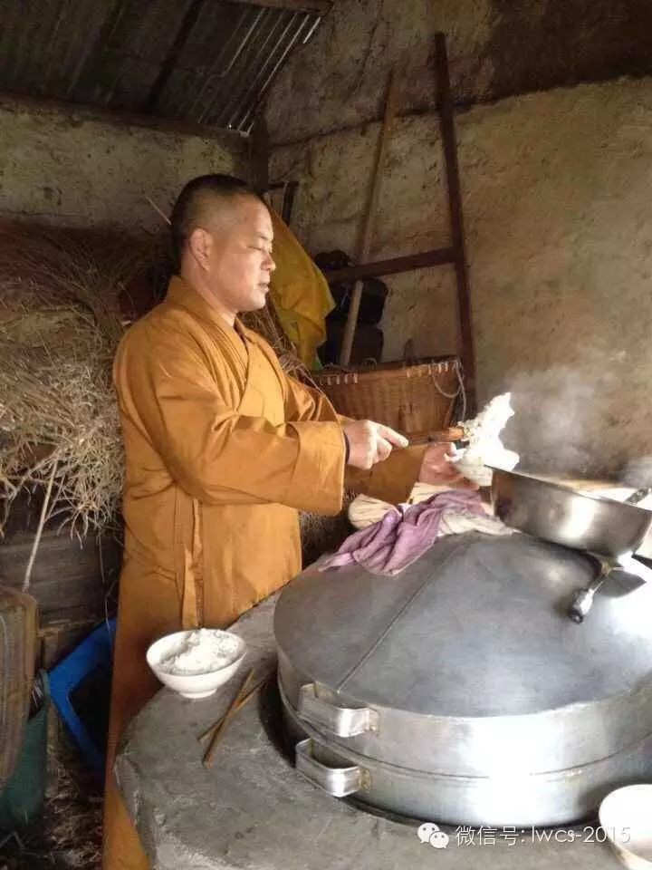 當和尚需要什么文憑|佛教寺院出家為僧與從事佛教教育的國際化趨勢趨勢