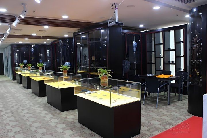 中國十大拍賣行成交記錄|中國十大拍賣行在藝術(shù)品市場占據(jù)重要地位其成交記錄屢創(chuàng)新高