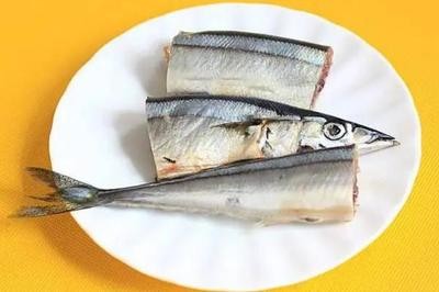 大湖紅龍魚對(duì)比印尼紅龍魚哪個(gè)好（印尼大湖紅龍魚幼魚圖片）