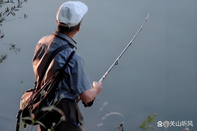 紅勾鉤魚最忌三種顏色【紅勾鉤魚對釣紅勾鉤魚的顏色偏好與禁忌對釣魚成功率】