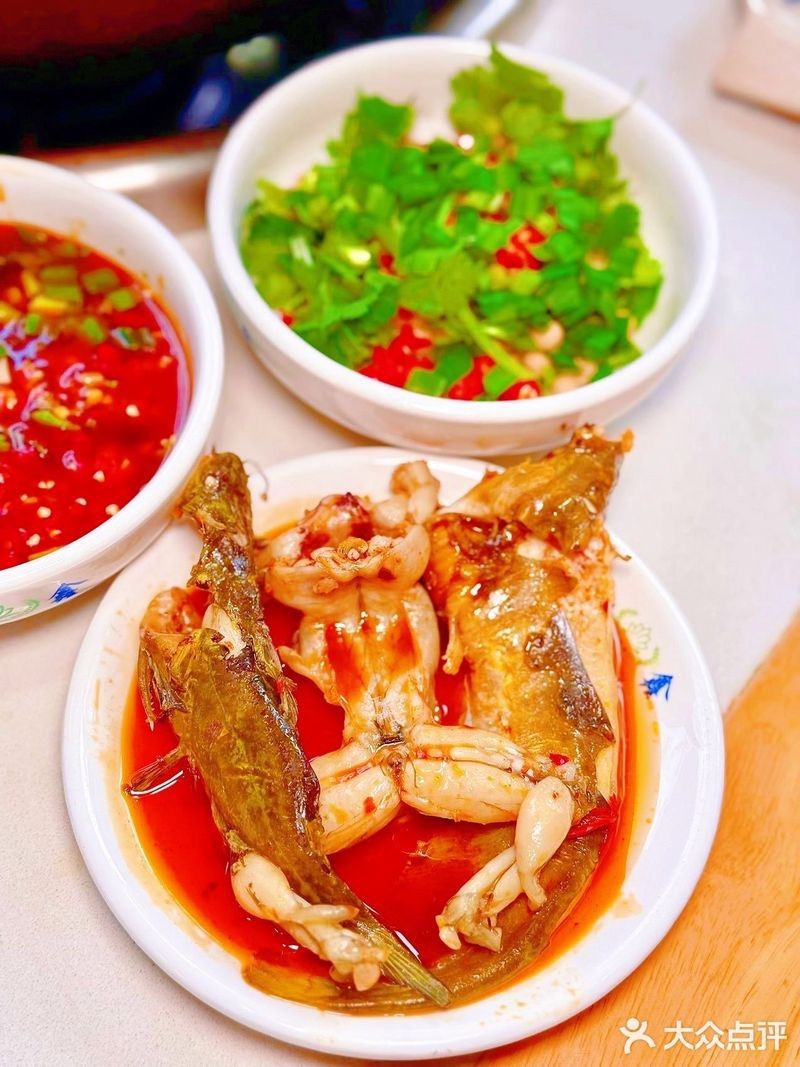 船山龍魚店【船山區的龍魚美食以其獨特風味和創意烹飪方式吸引了眾多食客】
