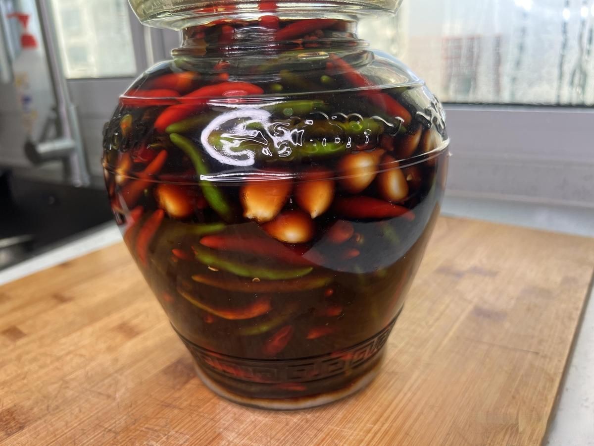 綠色的小米辣是什么辣椒？【綠色小米辣是朝天椒的一種未成熟形態】