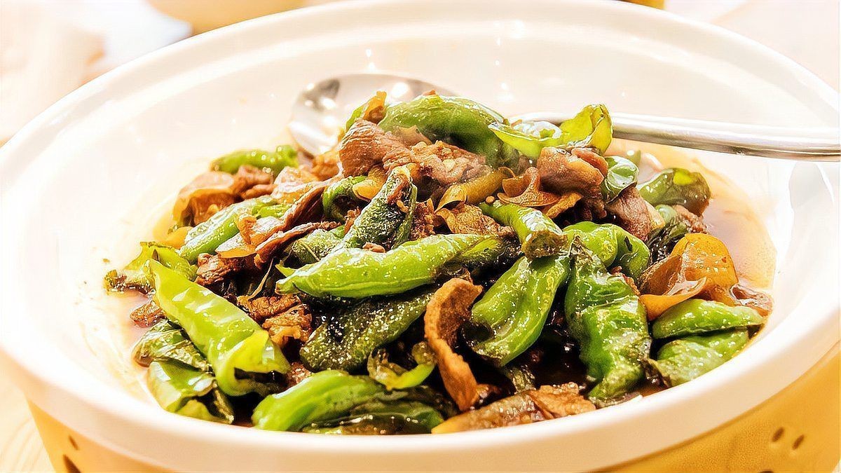辣椒的烹飪技巧【桐姐美食日記，教你6種家常辣椒的做法，綿而不爛】