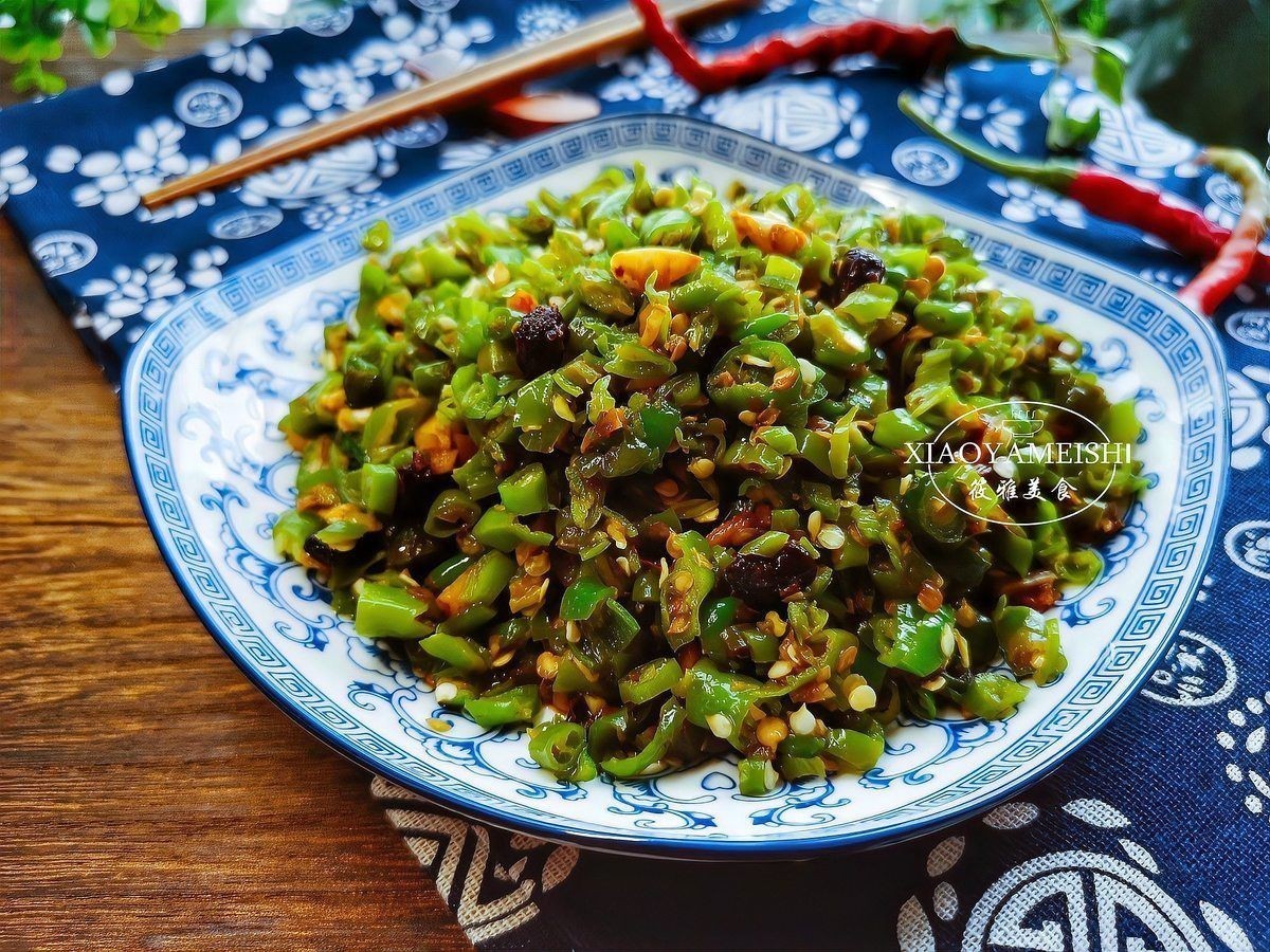 辣椒的烹飪技巧【桐姐美食日記，教你6種家常辣椒的做法，綿而不爛】