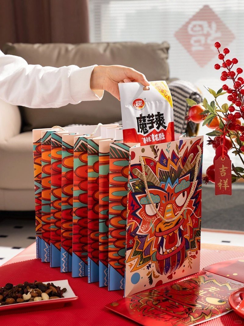 紅龍圖案在品牌標識中的具體應用案例【以龍年新春之名國際大牌“龍”元素大盤點】