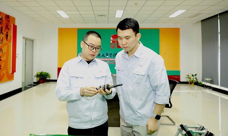 金聖煙價格表和圖片【《金圣煙價格表和圖片摘要》】