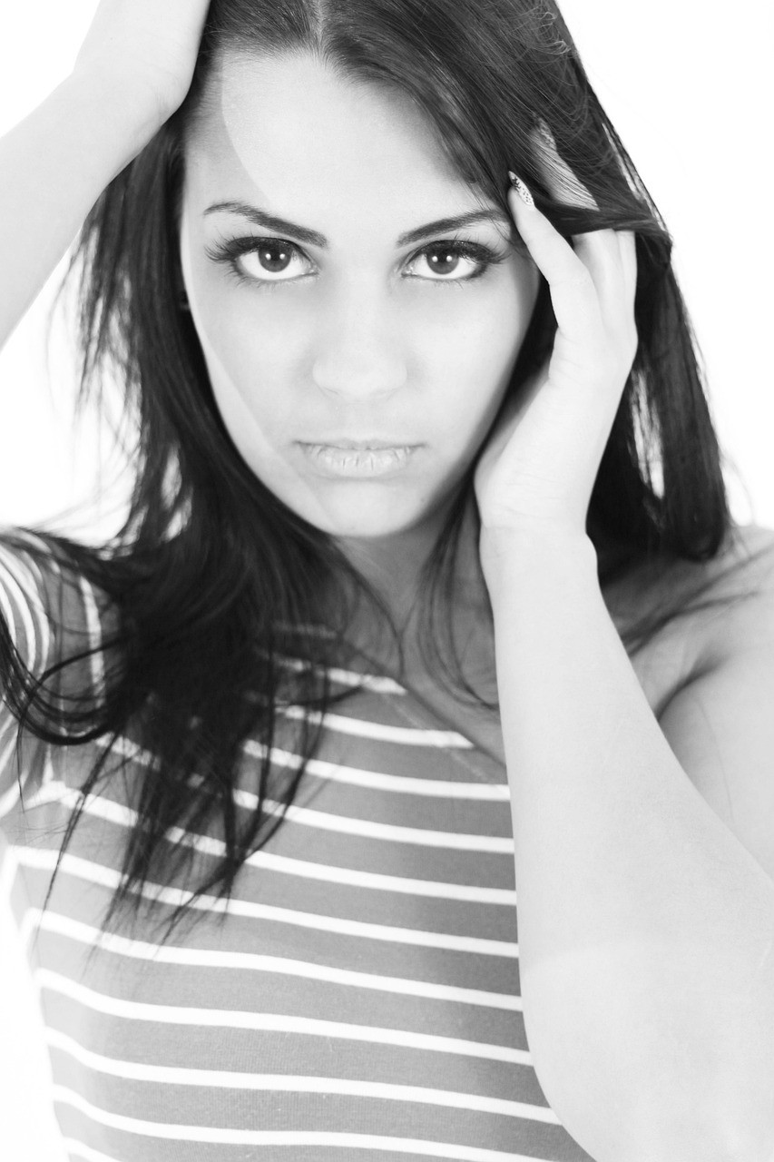 龍魚眼睛有白色絮狀物【龍魚眼睛出現白色絮狀物是怎么回事】