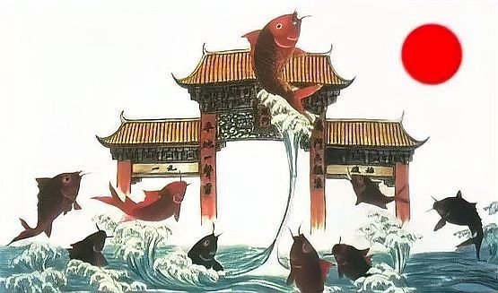魚雕刻圖案吊墜的寓意【魚形吊墜有什么寓意】