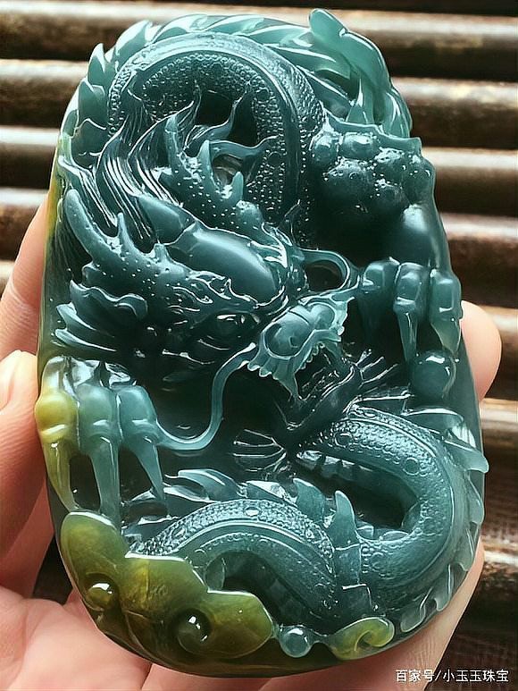 翡翠龍牌的寓意【佩戴翡翠龍牌寓意著\