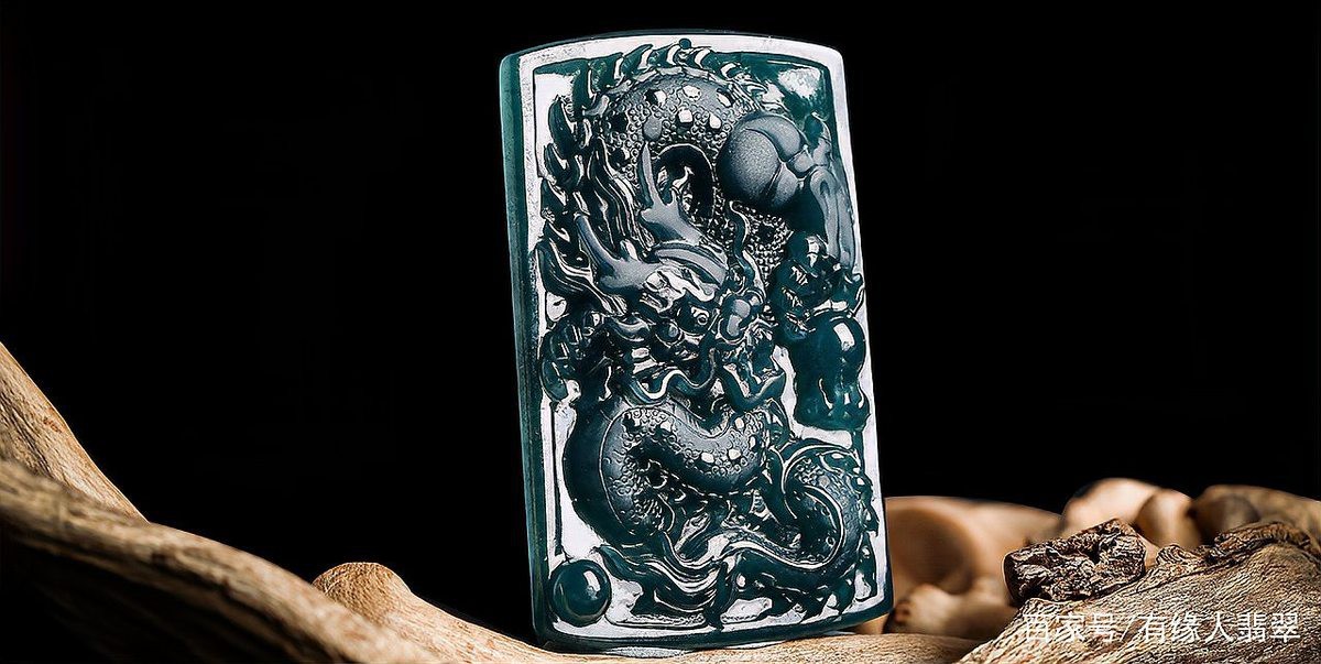 翡翠龍牌的寓意【佩戴翡翠龍牌寓意著\