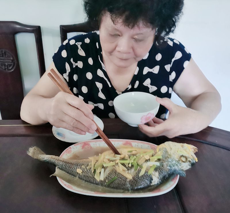 金頭金龍魚為何要少吃【金頭金龍魚的營養價值】