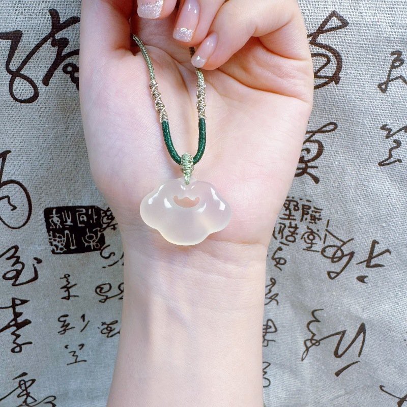 龍頭掛件的價格范圍【龍頭掛件價格受多種因素影響】