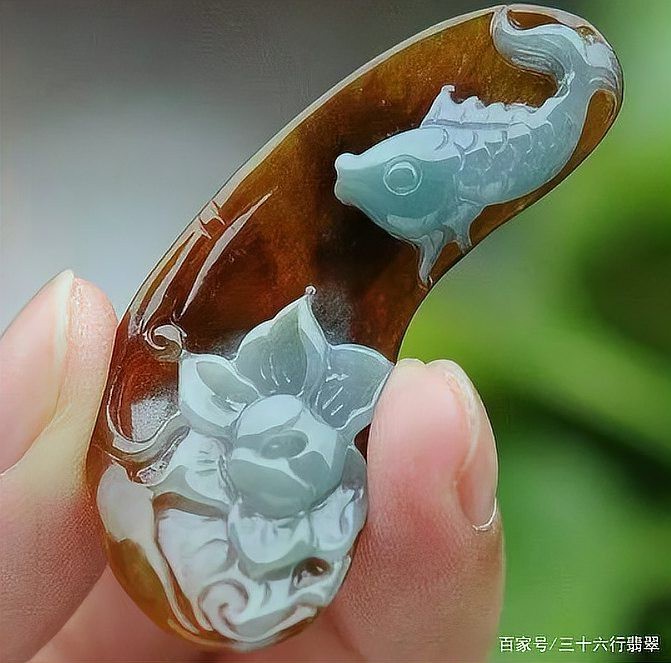 翡翠魚的寓意是什么意思【翡翠魚的寓意與傳統(tǒng)文化內(nèi)涵探析翡翠魚的五大寓意】