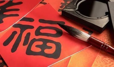 禾字最吉利的三個(gè)生肖【屬雞人名字中若帶有這些“字”,必定一生福澤深厚】