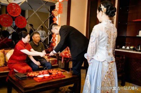 能否提供更多改口過程中的細節？【敬茶改口儀式的細節講究】