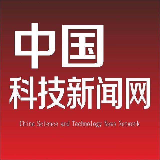 海洋館像笑臉的扁魚是啥（上海長風海洋世界燕子鰩“笑臉”長在肚子上(圖)）