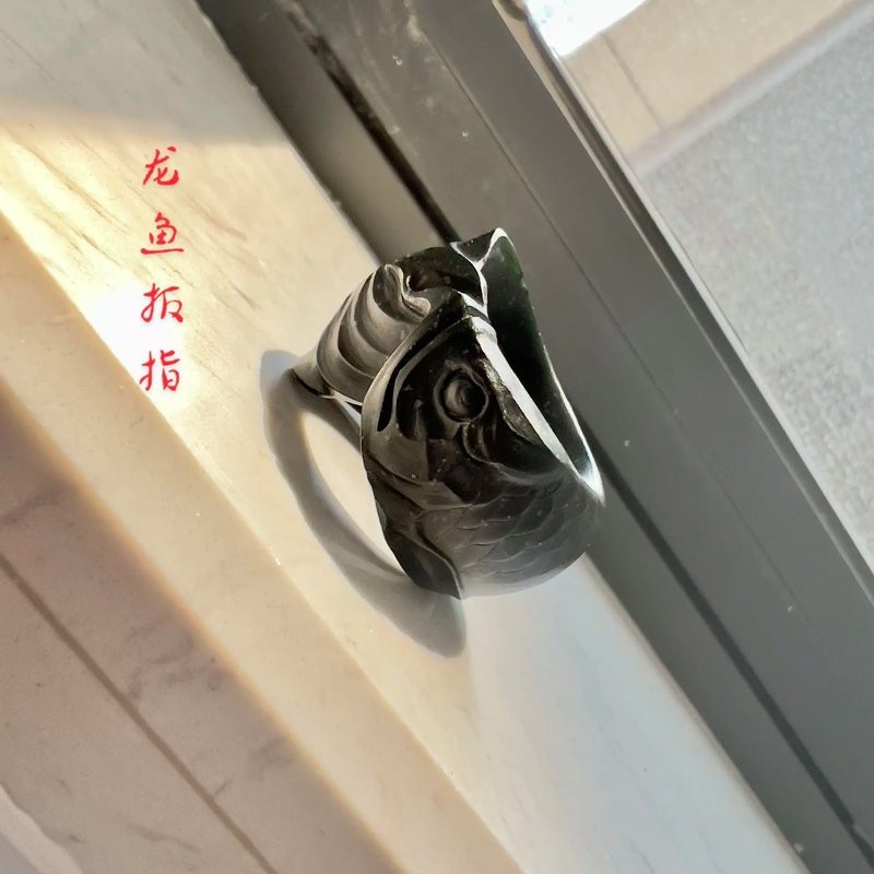 翡翠龍魚圖片