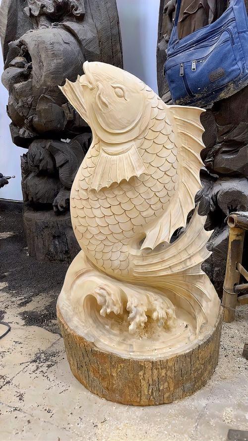 木雕各種魚類雕塑圖片