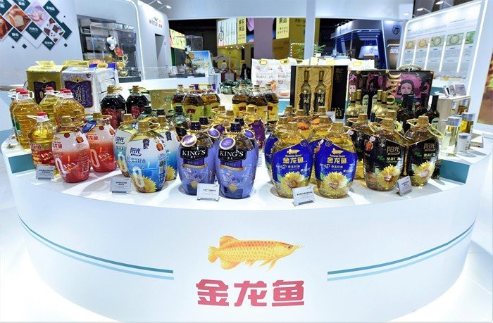 金龍魚如何控制單位成本？