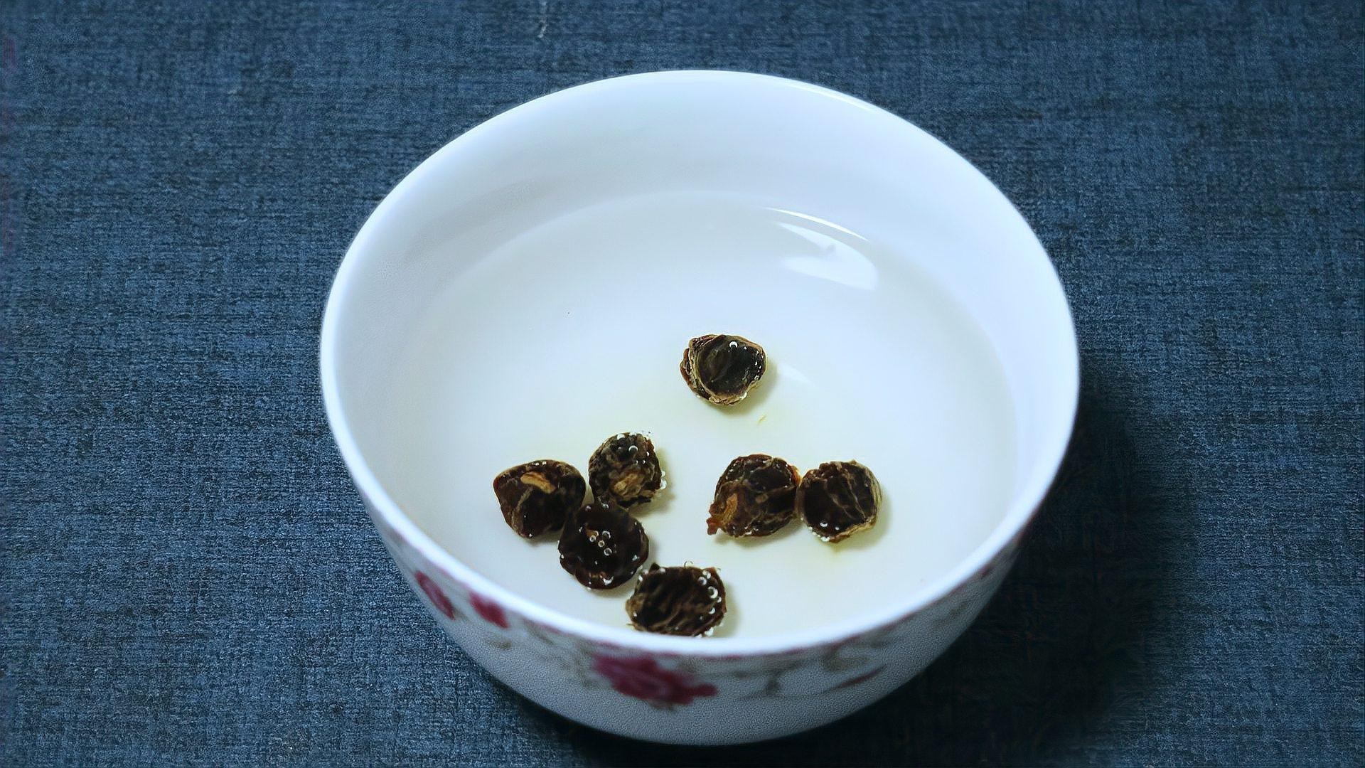 龍眼表面白點如何清洗或去除？